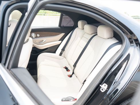 Used 2020 Mercedes-Benz E 350 4MATIC Sedan w/ Parking Assistance Package image 20