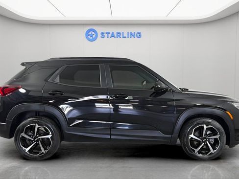 Used 2022 Chevrolet TrailBlazer RS FWD image 12
