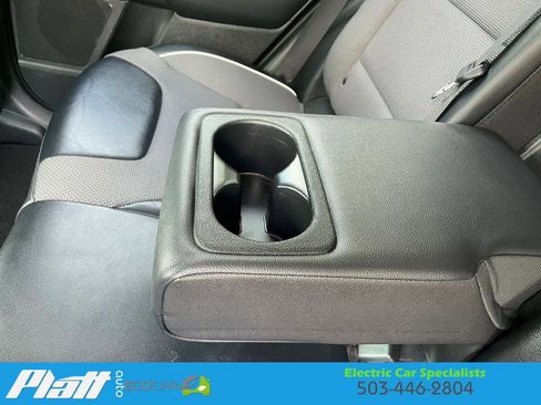 Used 2022 Kia Niro EX FWD image 39