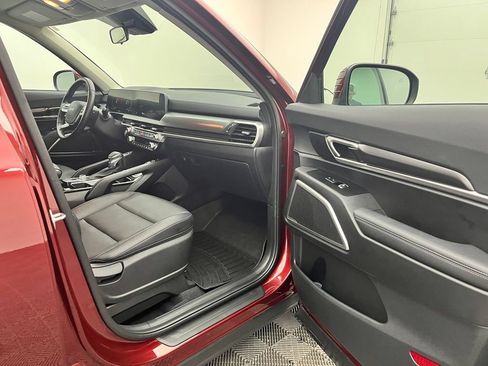 Used 2024 Kia Telluride S AWD/4WD image 31