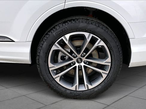 New 2026 Audi Q7 2.0T Premium image 11