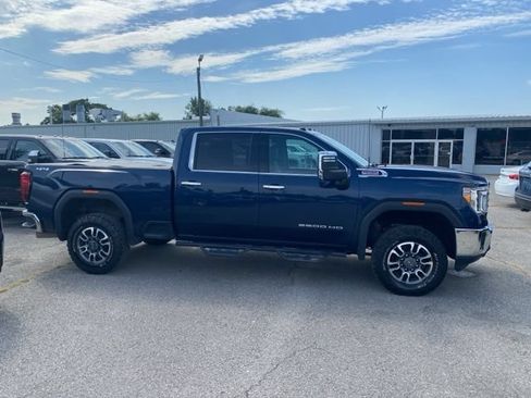 Used 2022 GMC Sierra 2500 SLT w/ SLT Convenience Package AWD/4WD image 7