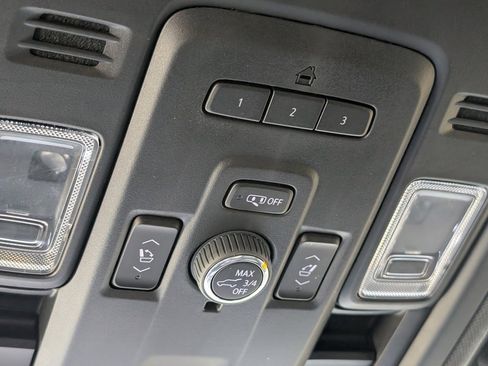 Used 2022 Chevrolet Tahoe RST w/ Luxury Package image 37