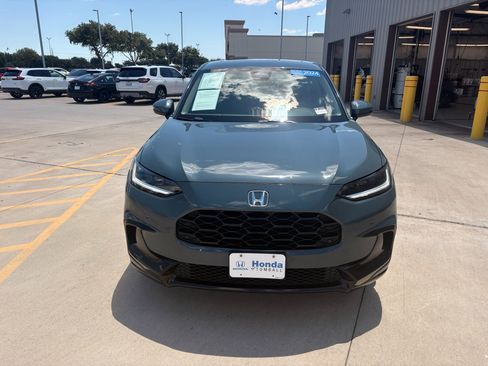 Certified 2024 Honda HR-V EX-L image 3