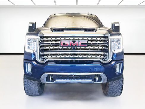 Used 2023 GMC Sierra 3500 Denali image 2