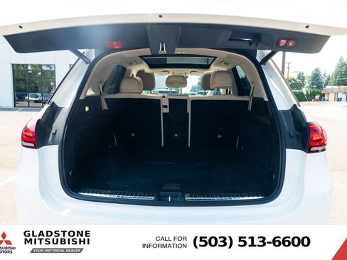 Used 2021 Mercedes-Benz GLE 450 4MATIC w/ AMG Line Exterior image 8