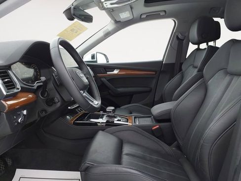 Used 2023 Audi Q5 e Prestige image 9