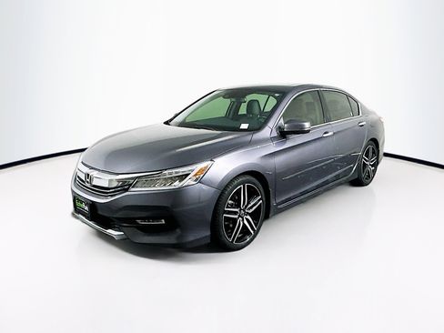 Used 2016 Honda Accord Touring image 3