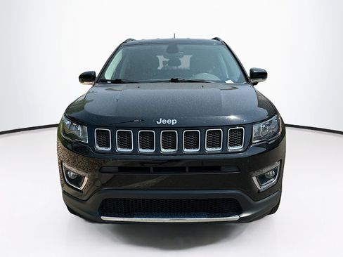 Used 2019 Jeep Compass Limited AWD/4WD image 2