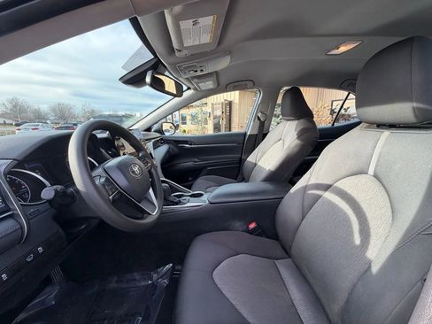 Used 2021 Toyota Camry LE image 19