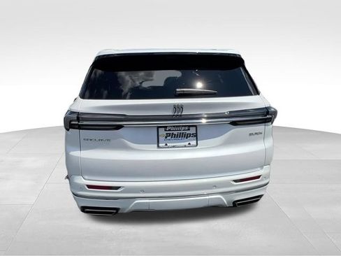 Certified 2025 Buick Enclave Avenir w/ Super Cruise Package FWD image 5