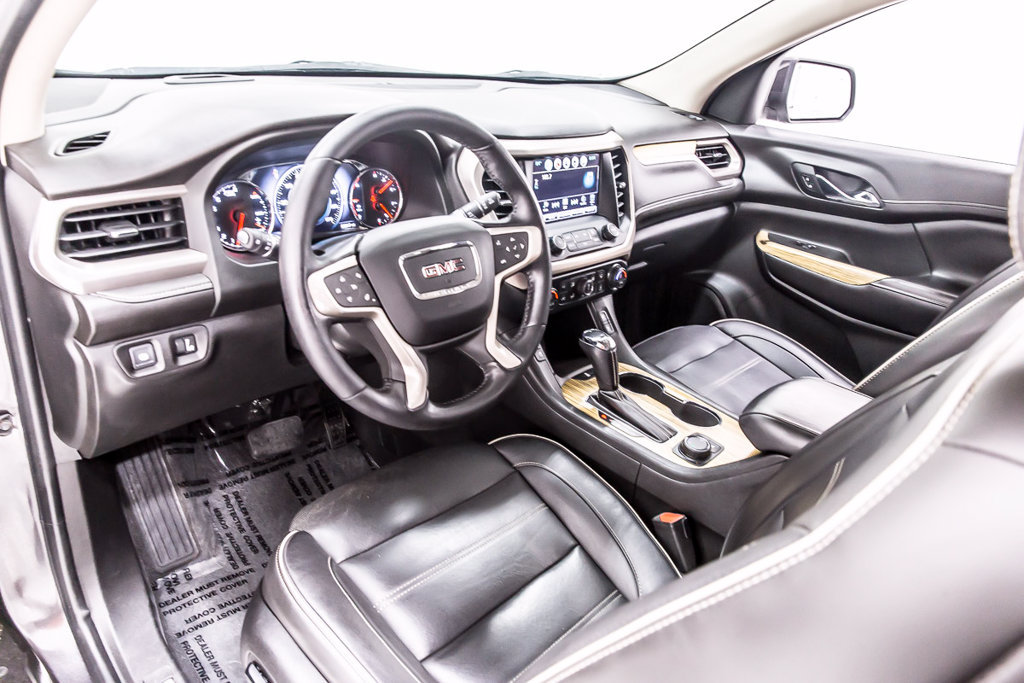Used 2019 GMC Acadia Denali w/ Technology Package FWD image 26