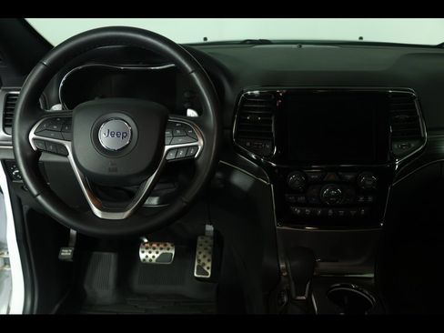 Used 2019 Jeep Grand Cherokee Limited X image 18