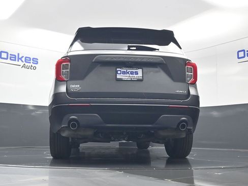 Used 2023 Ford Explorer XLT w/ Equipment Group 202A AWD/4WD image 46