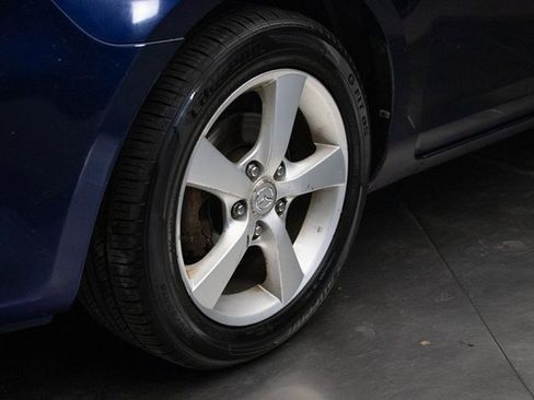 Used 2005 MAZDA MAZDA3 I w/ Pwr & 16" Alloy Wheel Pkg image 7