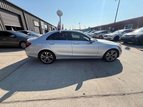Used 2017 Mercedes-Benz C 300 Sedan image 5