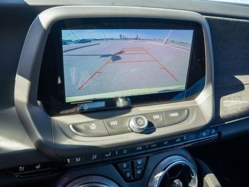 Used 2019 Chevrolet Camaro ZL1 RWD image 18