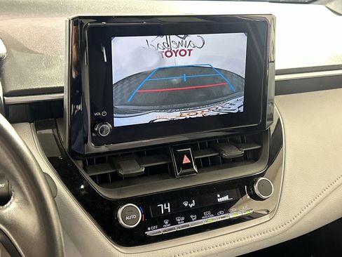 Used 2024 Toyota Corolla SE image 18
