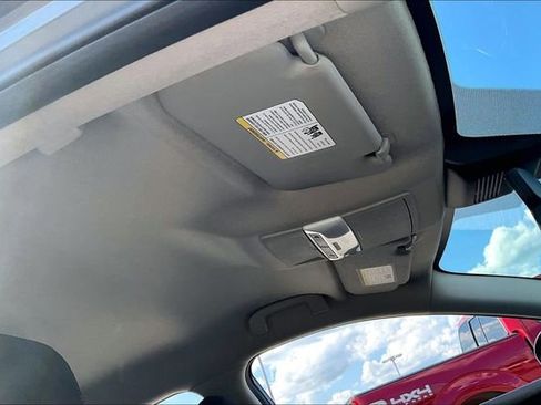 Certified 2025 Nissan Sentra SR w/ Midnight Edition FWD image 26
