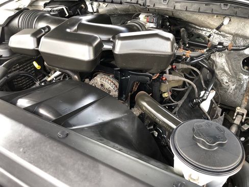 Used 2017 Ford F250 XL w/ Power Equipment Group AWD/4WD image 40