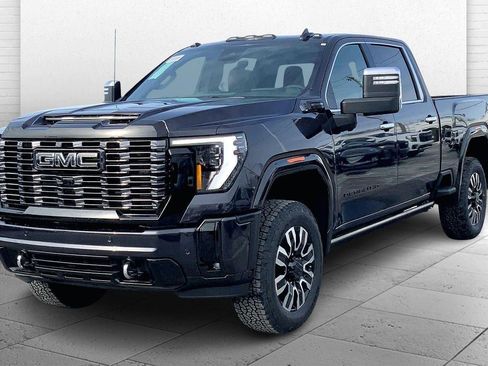 New 2026 GMC Sierra 2500 Denali Ultimate w/ LPO, Black Badging Package image 2