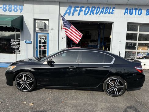 Used 2016 Honda Accord Sport image 7