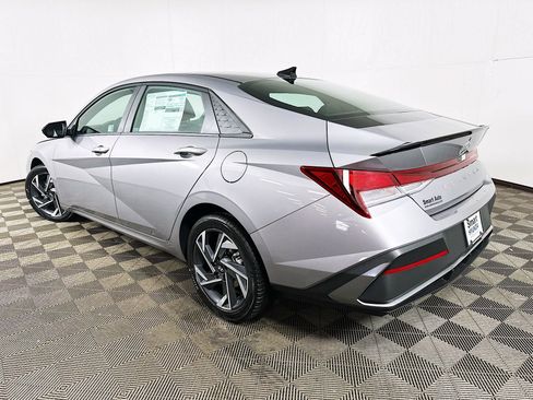New 2025 Hyundai Elantra Sport image 5