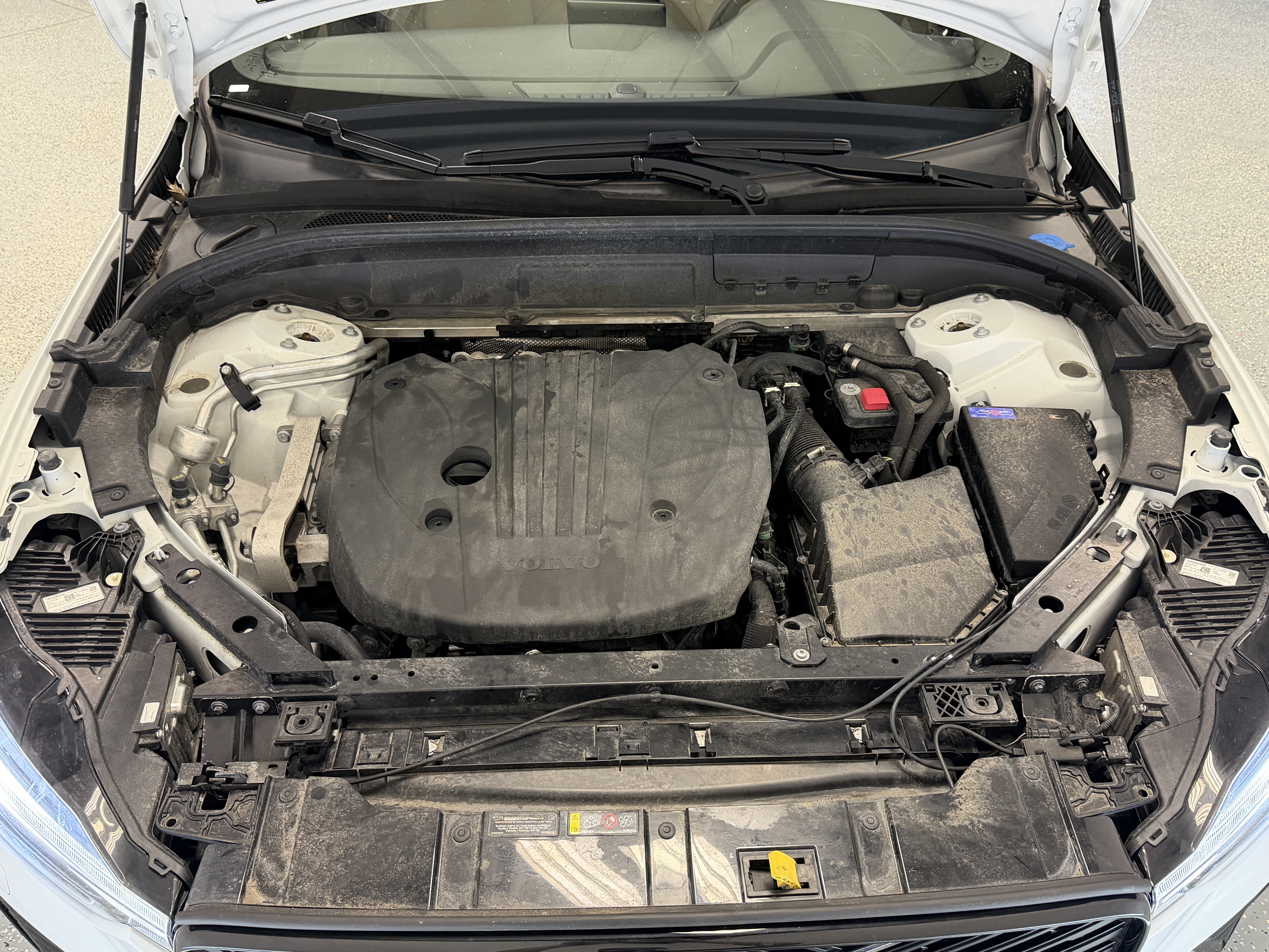 Used 2026 Volvo XC60 B5 Plus AWD/4WD image 28