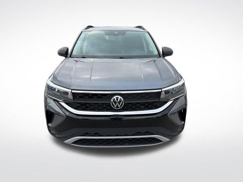 Used 2022 Volkswagen Taos S w/ IQ Drive S Package image 3