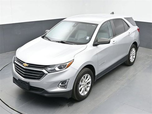 Used 2021 Chevrolet Equinox LS w/ LS Convenience Package image 35
