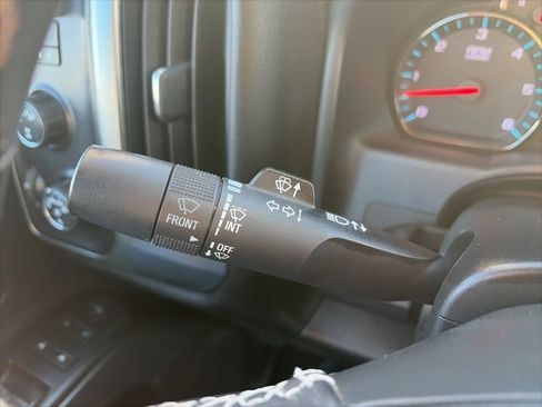 Used 2018 Chevrolet Silverado 1500 LT w/ All Star Edition image 20