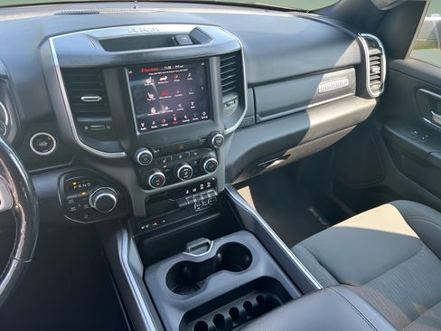 Used 2019 RAM 1500 Big Horn AWD/4WD image 25