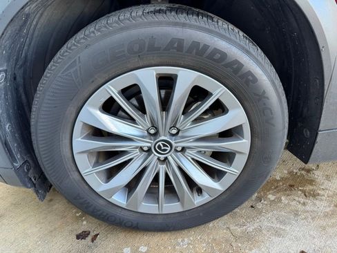 Used 2024 MAZDA CX-90 3.3 Turbo w/ Preferred Plus AWD/4WD image 10