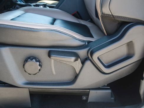 Used 2024 Ford Bronco Wildtrak image 21