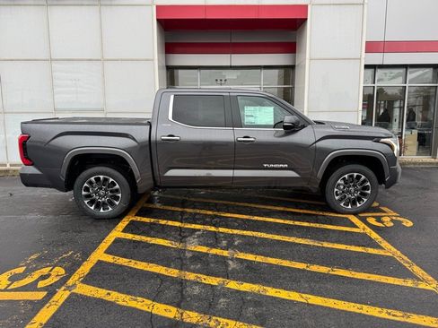 New 2025 Toyota Tundra Limited image 6