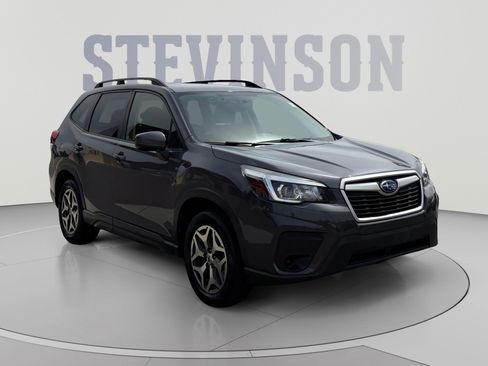 Used 2020 Subaru Forester Premium AWD/4WD image 7