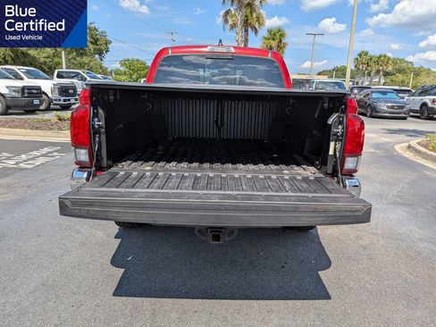 Used 2021 Toyota Tacoma SR5 RWD image 15