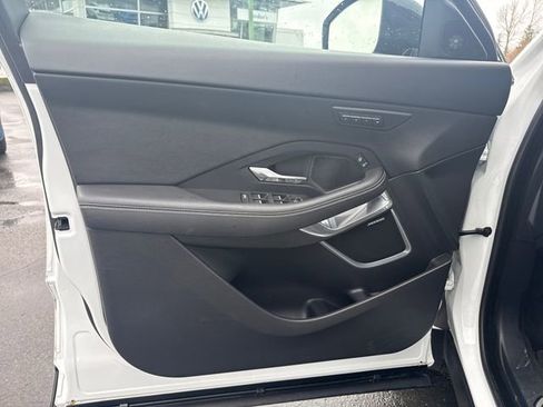 Used 2020 Jaguar E-PACE R-Dynamic SE image 24