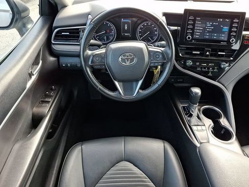 Used 2023 Toyota Camry SE FWD image 11