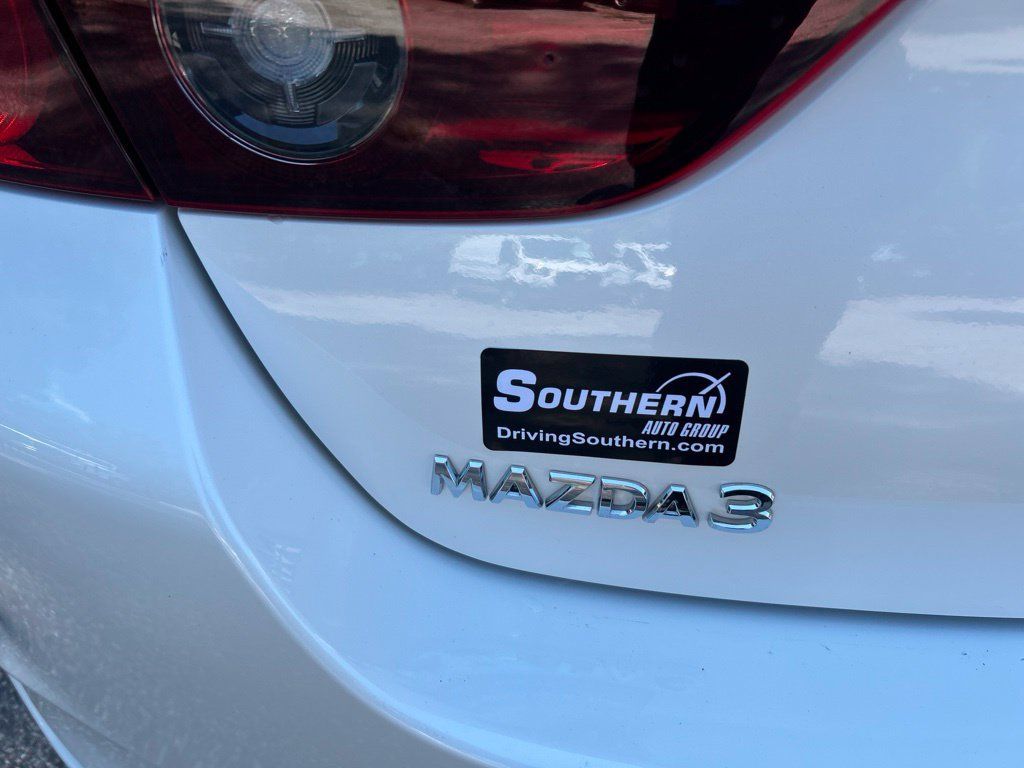Used 2025 MAZDA MAZDA3 s FWD image 11
