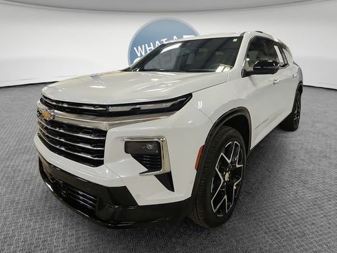 Certified 2026 Chevrolet Traverse High Country AWD/4WD image 9