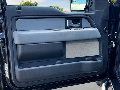 Used 2013 Ford F150 XLT w/ Mid Equipment Group AWD/4WD image 24