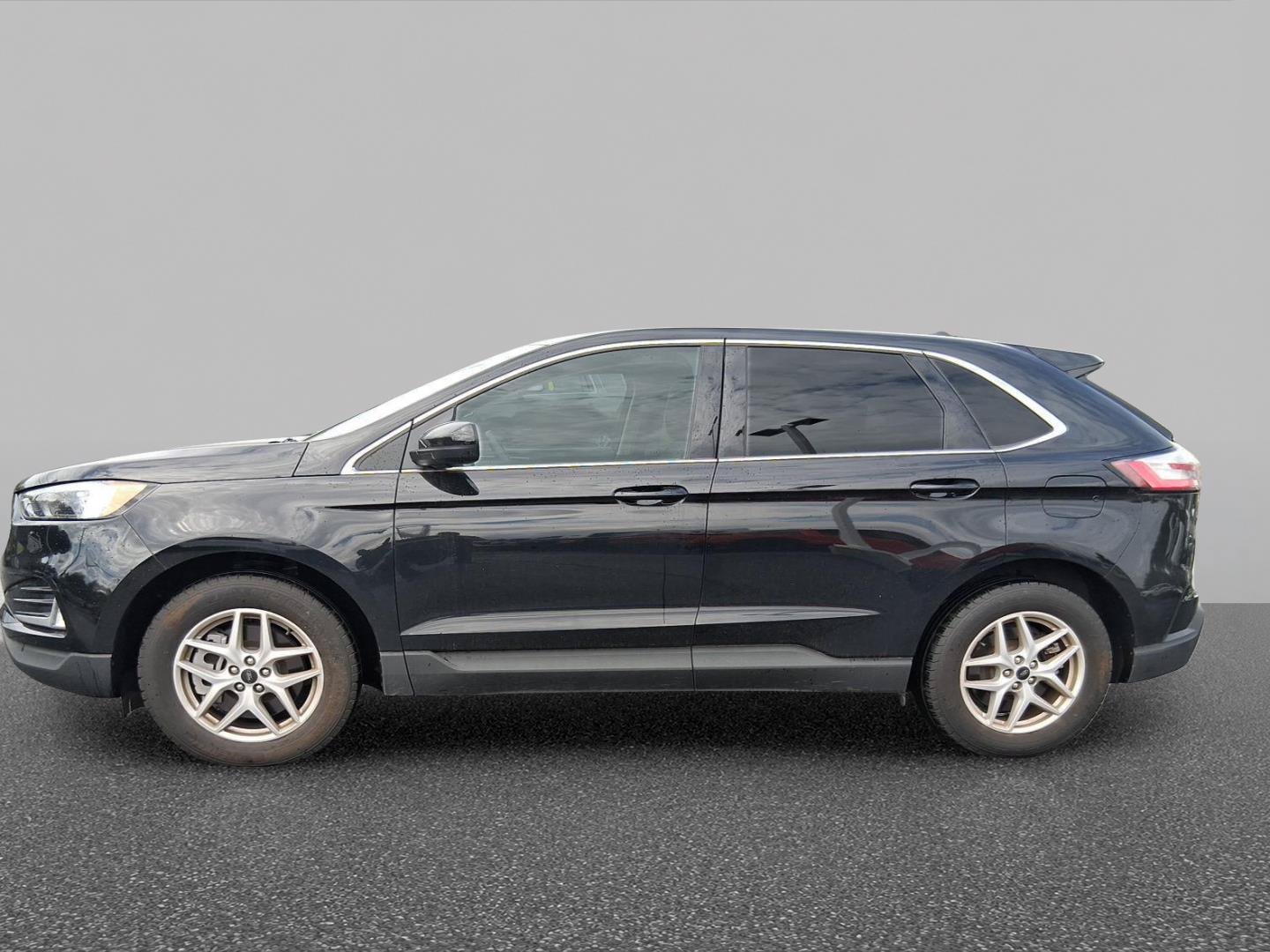 Used 2023 Ford Edge SEL w/ Convenience Package AWD/4WD image 3