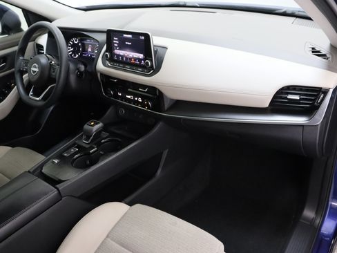 Used 2023 Nissan Rogue SV FWD image 35