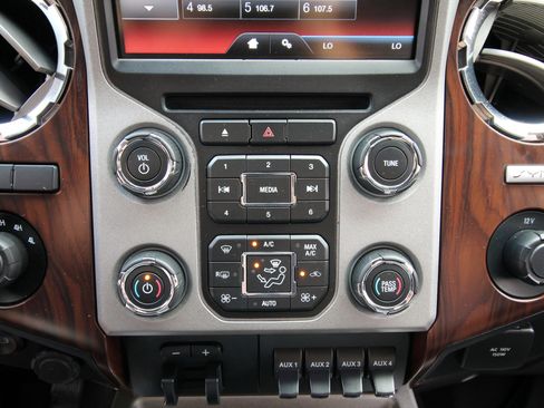 Used 2016 Ford F250 Lariat AWD/4WD image 35