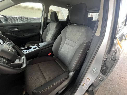 Used 2025 Nissan Rogue SV AWD/4WD image 38