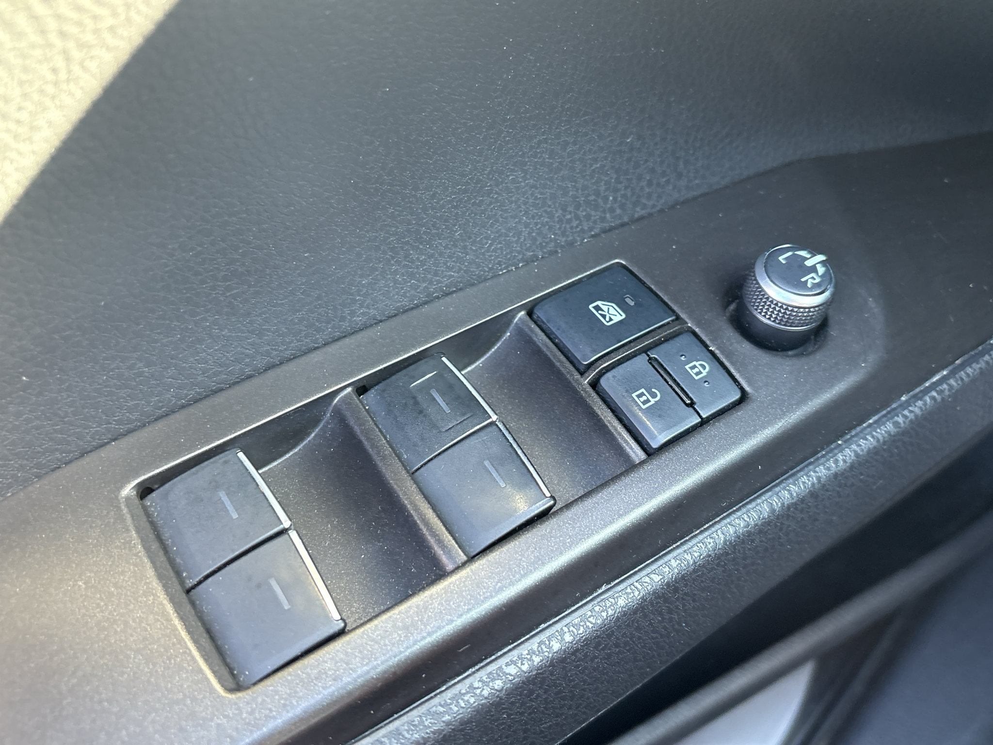 Used 2022 Toyota Camry XSE FWD image 26