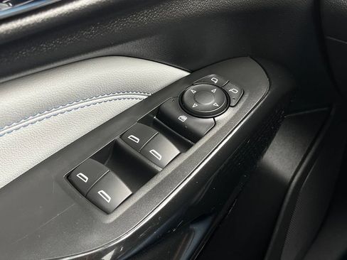 Used 2024 Chevrolet Trax LT w/ Driver Confidence Package FWD image 23