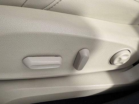 Used 2020 Buick Envision Preferred FWD image 16