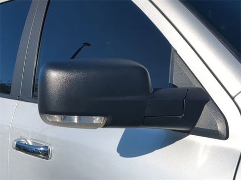 Used 2018 RAM 1500 Big Horn image 12